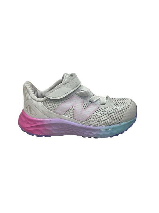 Tenis para niña 4 (NEW BALANCE)