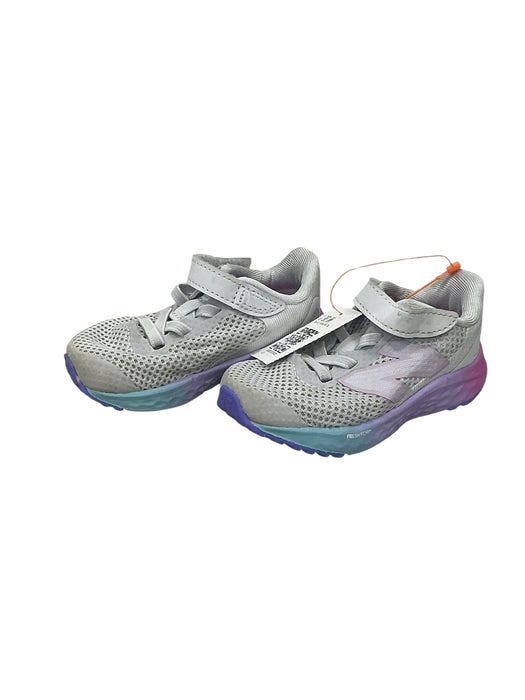 Tenis para niña 4 (NEW BALANCE)