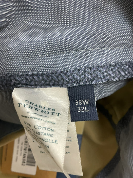 Pantalón 38 X 32 (CHARLES TYRWHITT)