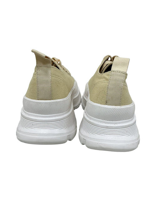 Tenis