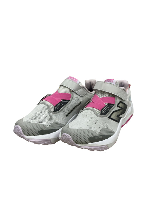 Tenis para niña 3 (NEW BALANCE)