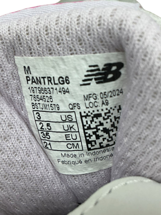 Tenis para niña 3 (NEW BALANCE)