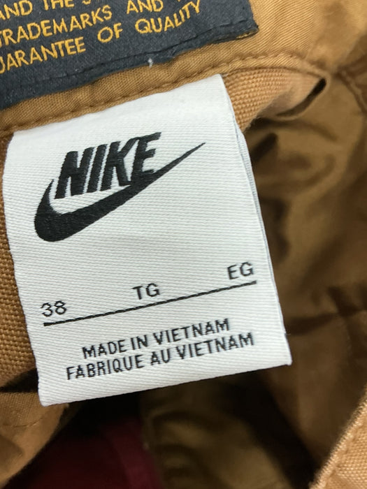 Pantaloneta 38 (NIKE)