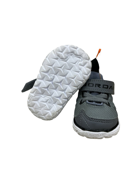 Tenis para bebé 2C (JORDAN)