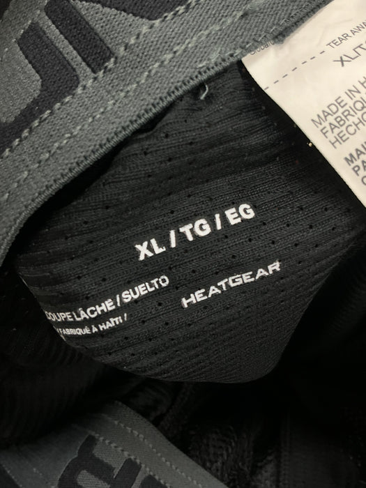 Pantaloneta XL (UNDER ARMOUR)
