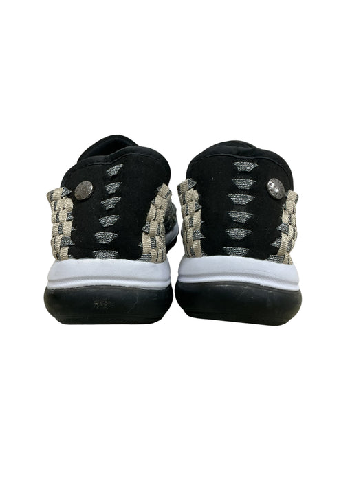 Tenis (BERNIE NEW)