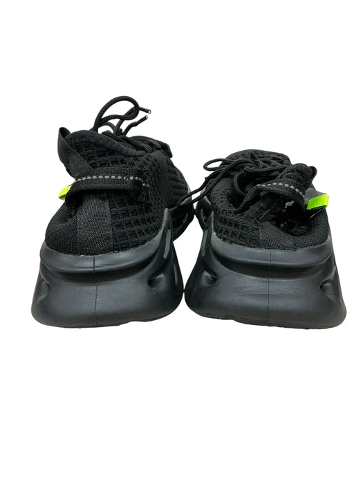Tenis