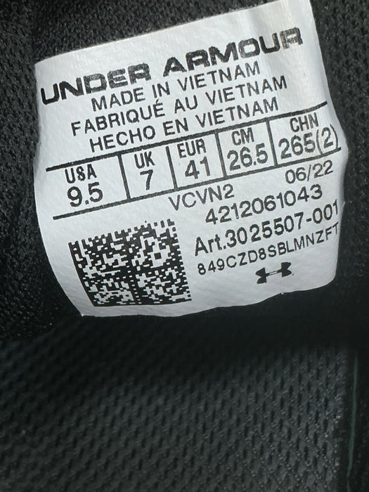 Tenis 9.5 (UNDER ARMOUR)