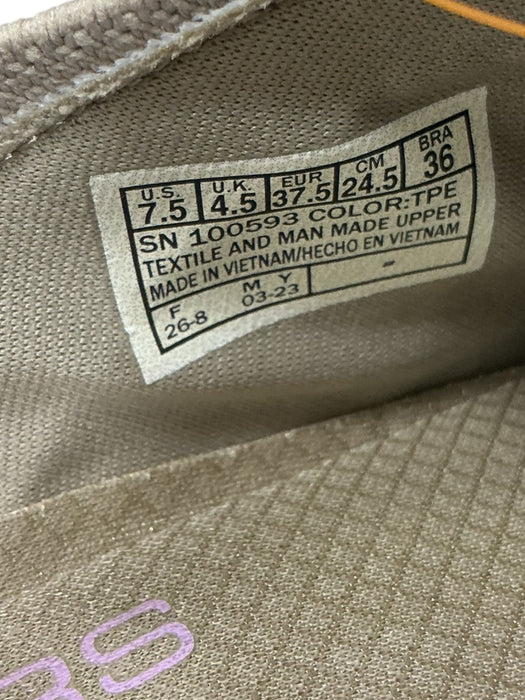 Tenis 7.5 (SKECHERS)