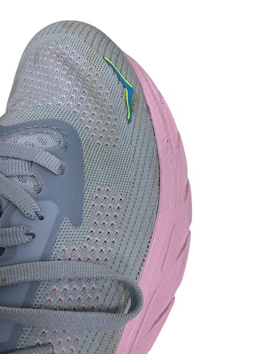 Tenis 9.5 (HOKA)