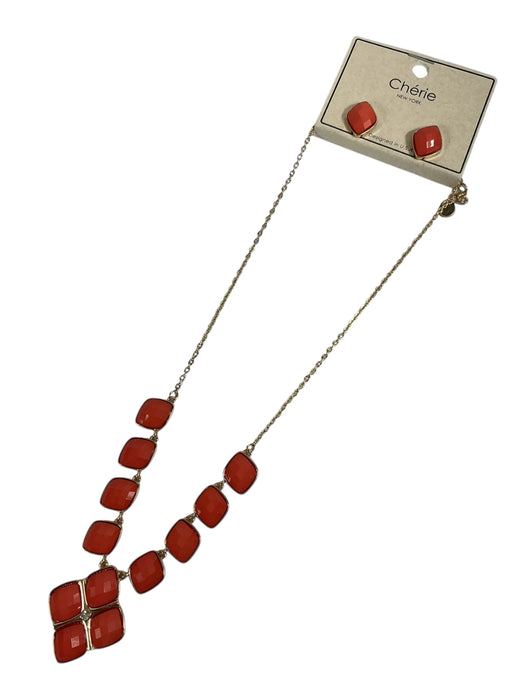 Collar y aretes de fantasía (CHÉRIE)