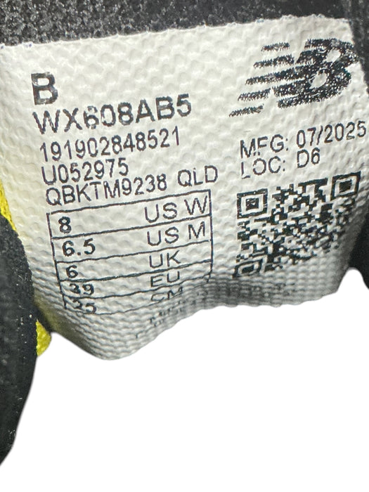 Tenis 8 (NEW BALANCE)