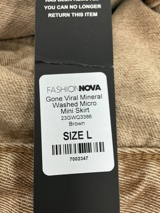 Falda L (FASHION NOVA)