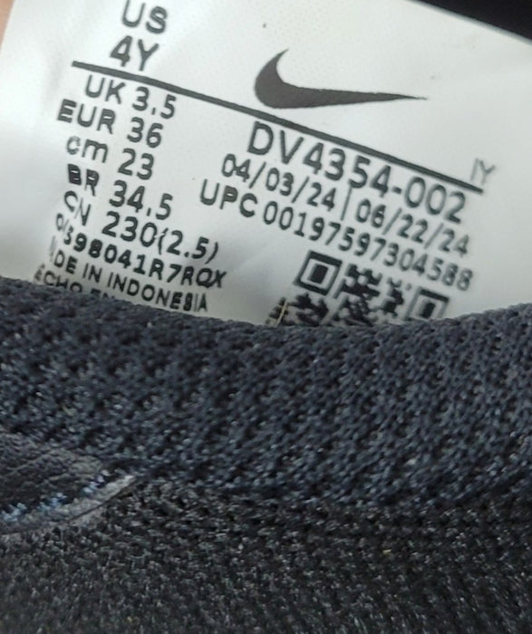 Tenis deportivos 4Y (NIKE)