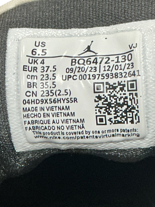 Tenis 6.5 (JORDAN)