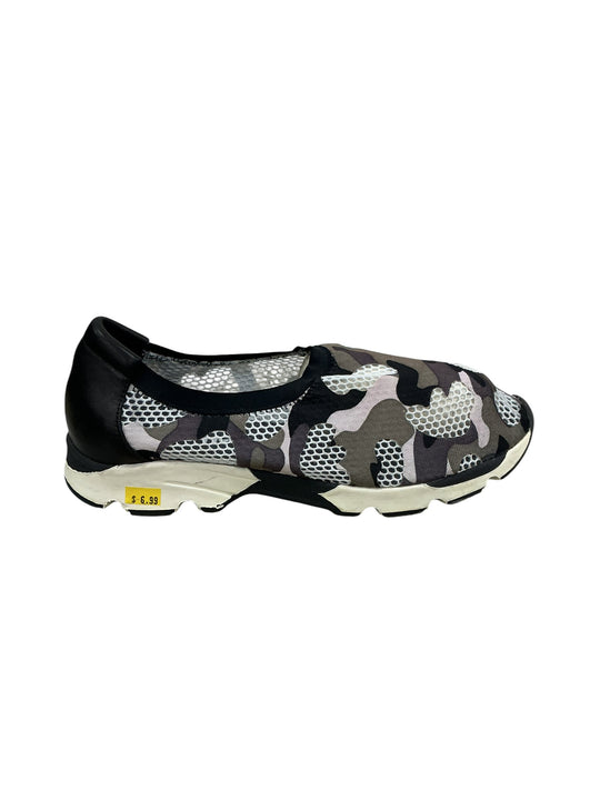 Tenis
