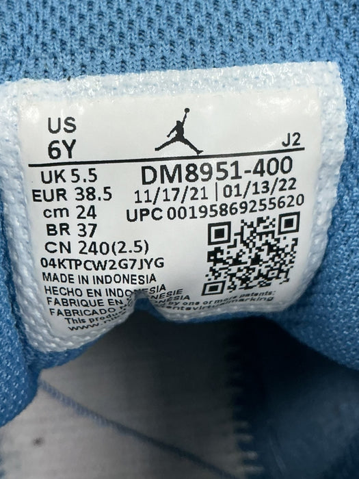 Tenis 6Y (JORDAN)