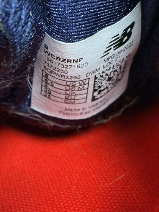 Tenis 8 (NEW BALANCE)