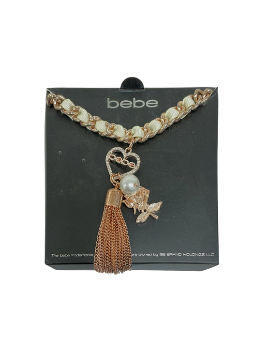 Collar y aretes de fantasía (BEBE)