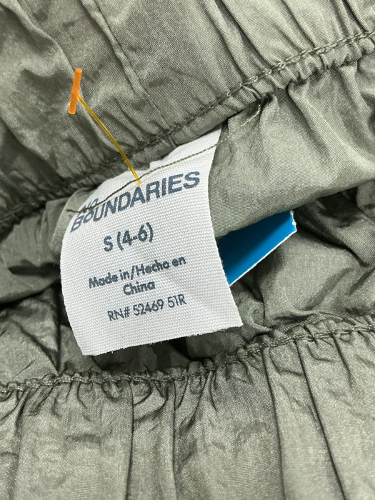 Short S (NO BOUNDARIES)