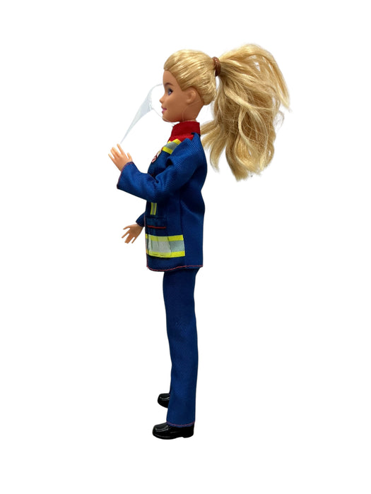 Barbie Bombera (MATTEL)