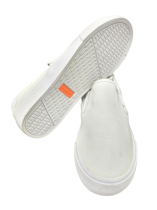 Tenis 7.5 (LUGZ)