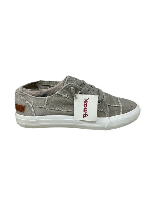 Tenis 8.5 (BLOWFISH)