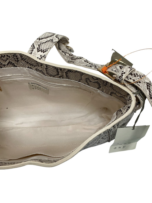 Bolso (A NEW DAY)
