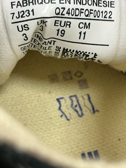Tenis para bebé 3 (CONVERSE)