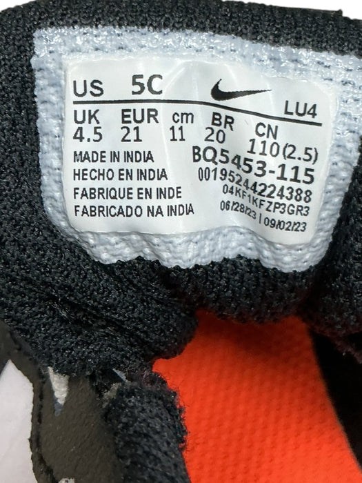Tenis para bebé 5C (NIKE)