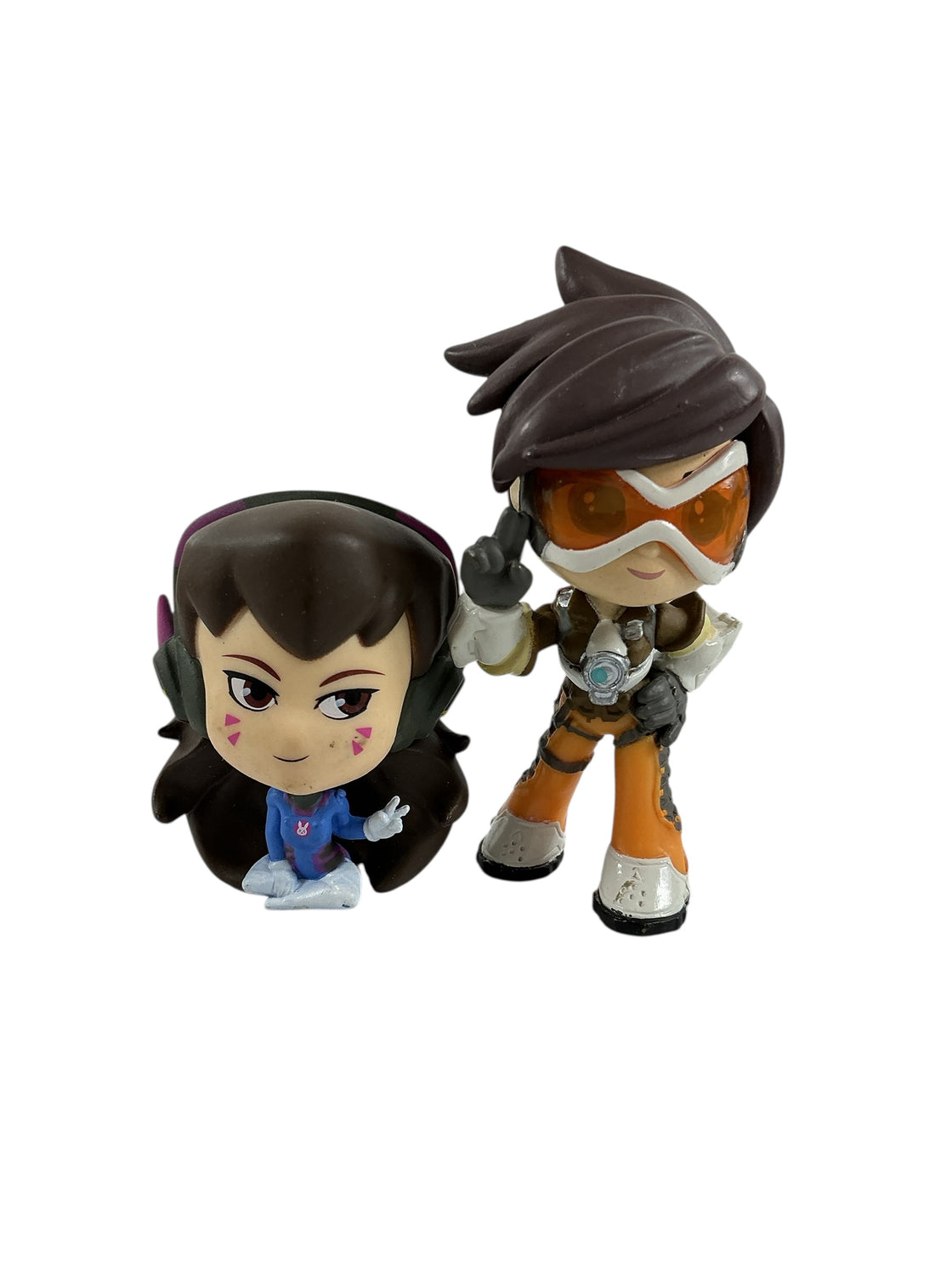D. Va y Tracer (OVERWATCH)
