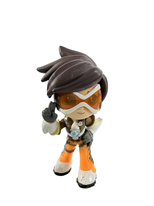 D. Va y Tracer (OVERWATCH)