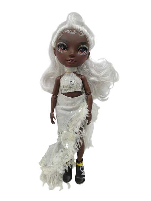 Ayesha Sterling (MGA ENTERTAINMENT)