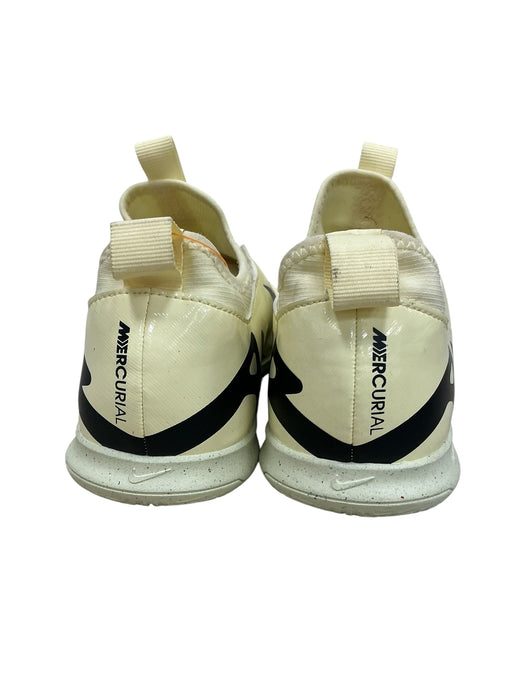 Tenis 5.5Y (NIKE)
