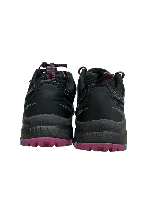 Tenis 8.5