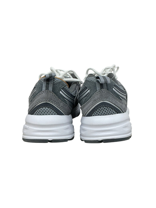 Tenis 8
