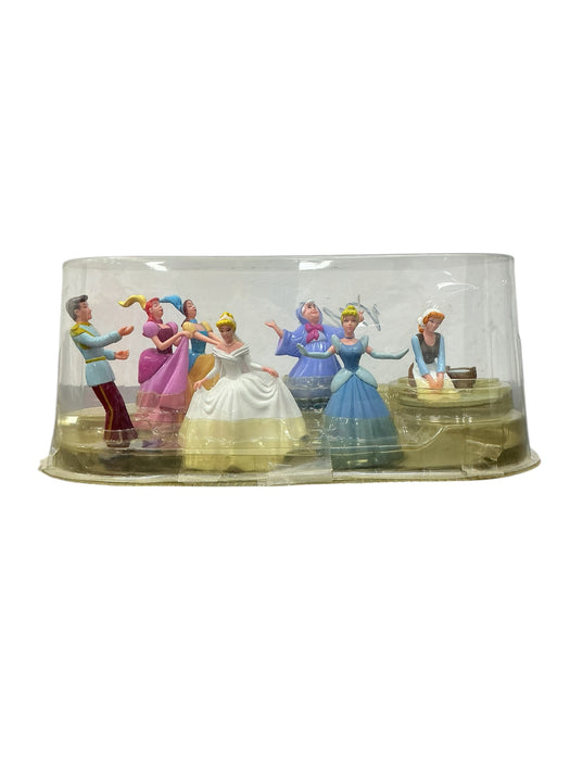 Set de figuras de Cenicienta