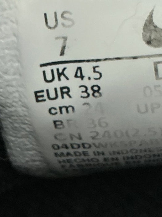 Tenis 7 (NIKE)