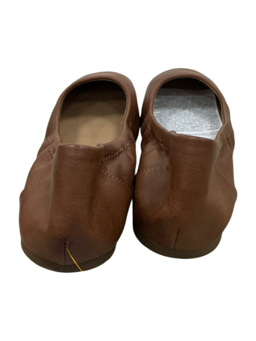Zapato 8.5 (AMAZON ESSENTIALS)