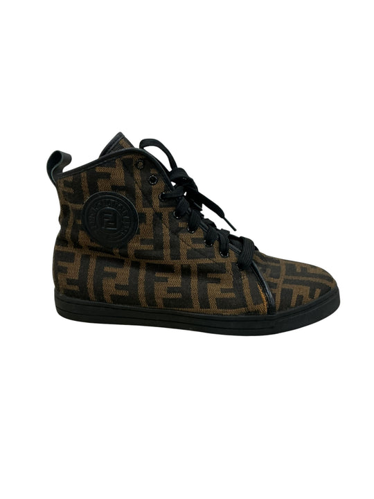 Zapato (FENDI)