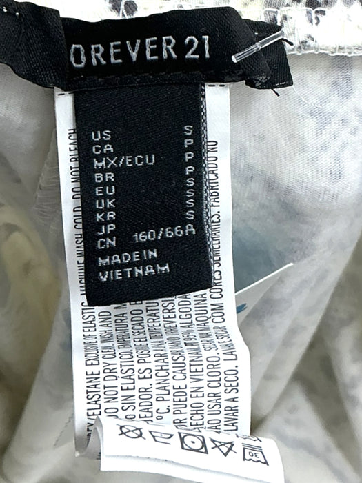 Short S (FOREVER 21)