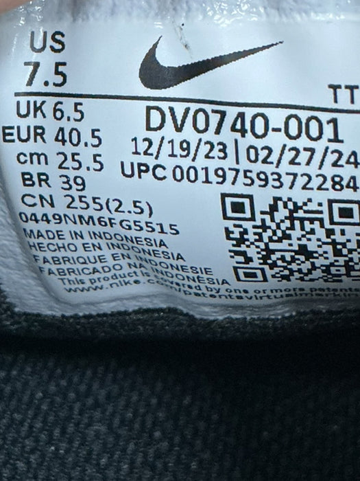 Tenis 7.5 (NIKE)