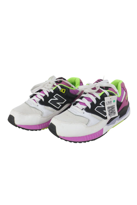 Tenis 7  (NEW BALANCE)