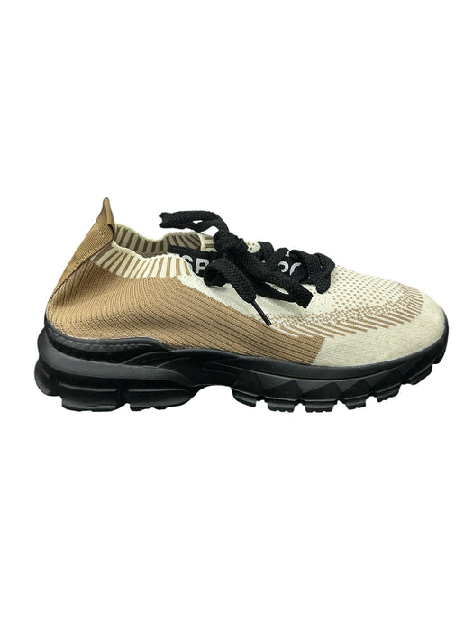 Tenis