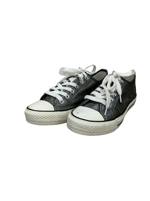 Tenis