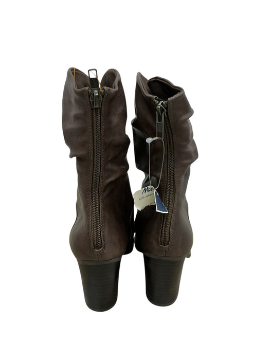 Botas 8 (BARETRAPS)
