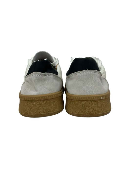 Tenis casuales