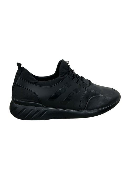 Tenis