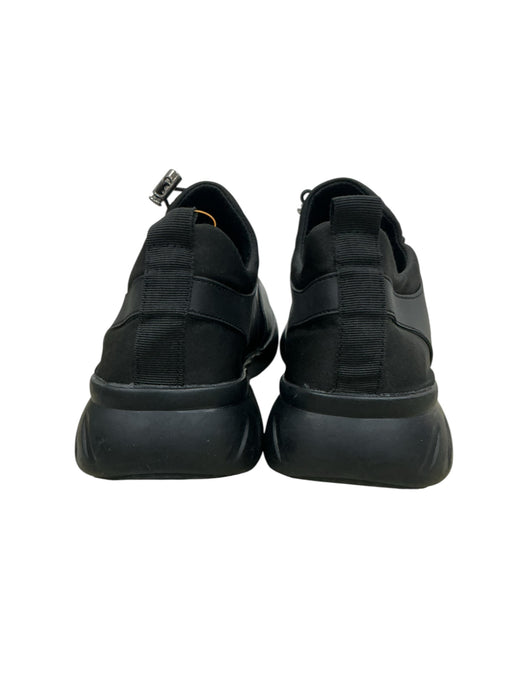 Tenis