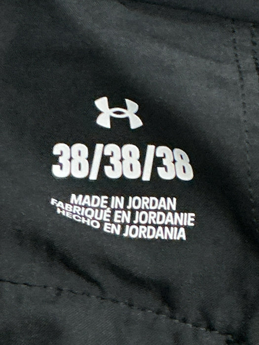 Pantaloneta 38 (UNDER ARMOUR)